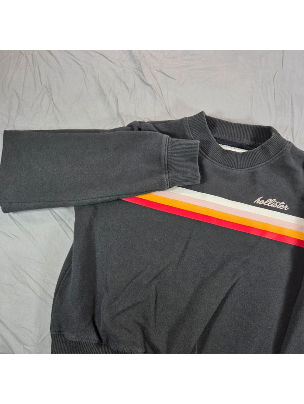 Hollister crewneck sweatshirt